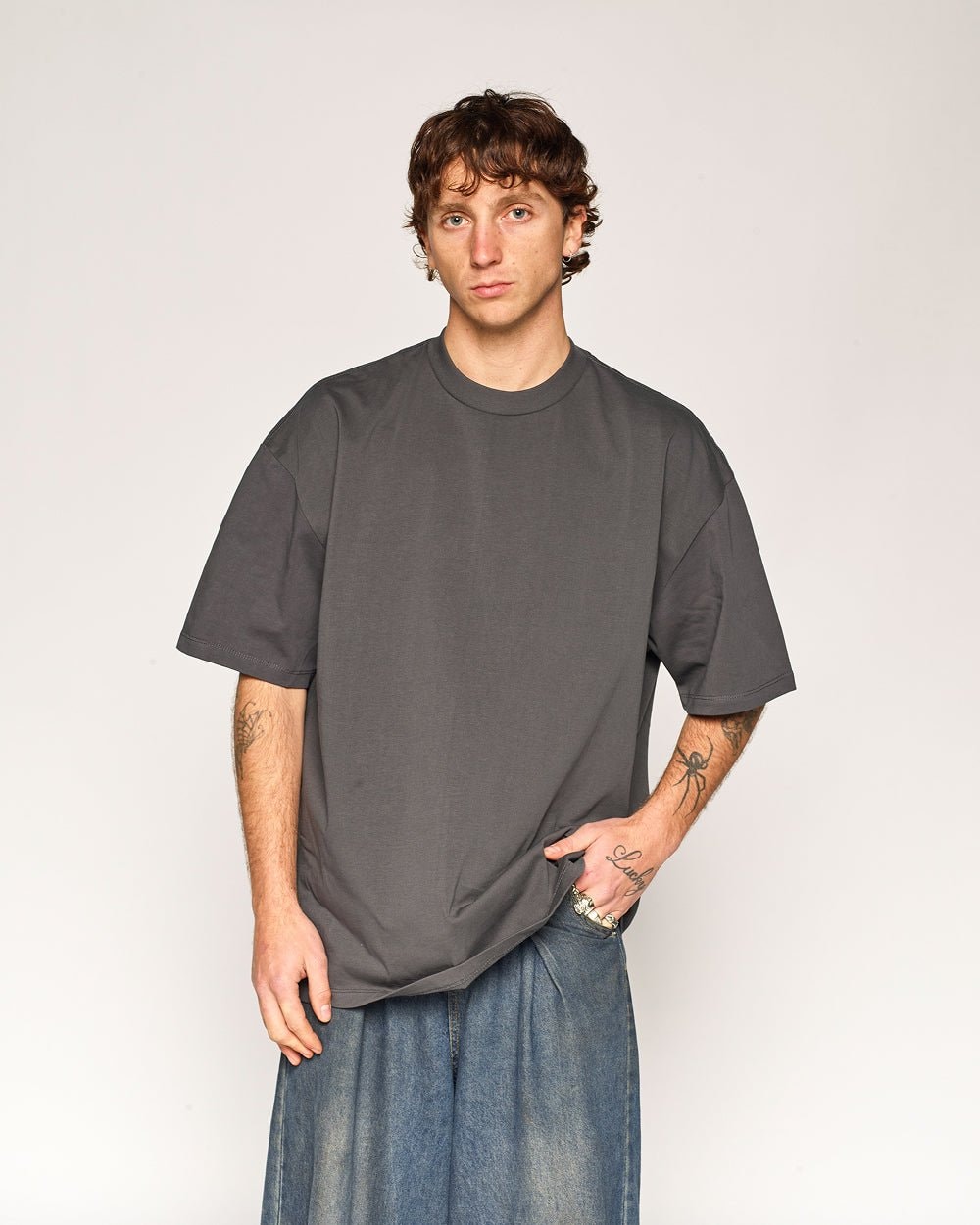 Oversized Unisex Tee - 90s Boxy Fit, Dropped Shoulders, 100% Combed Cotton 275 GSM