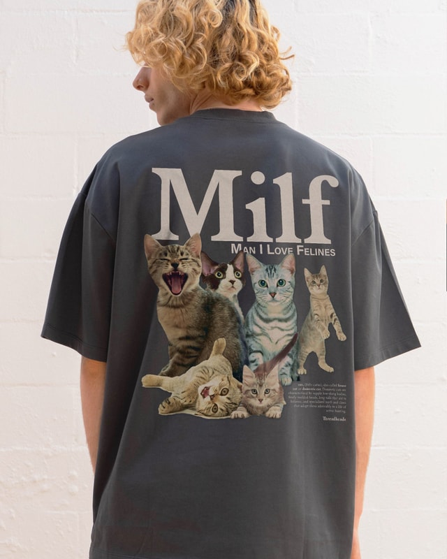 Man I Love Felines Front and Back Oversized Graphic T-Shirt - Unisex 90s Boxy Fit