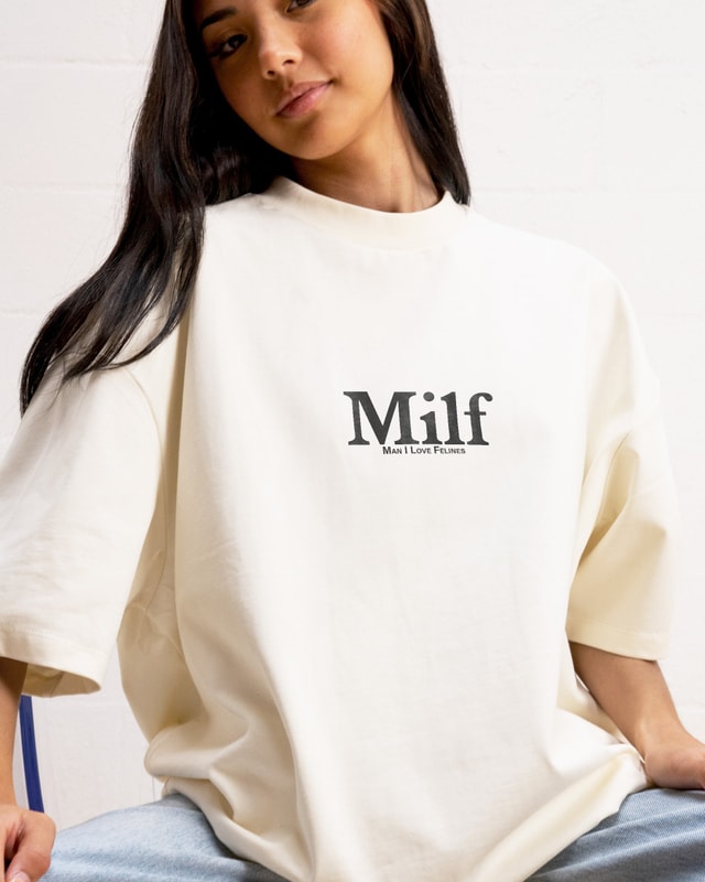 Man I Love Felines Front and Back Oversized Graphic T-Shirt - Unisex 90s Boxy Fit